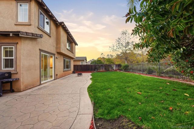 2923 Oro Blanco Cir, Escondido, CA 92027