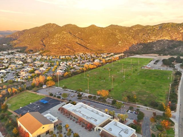 2923 Oro Blanco Cir, Escondido, CA 92027