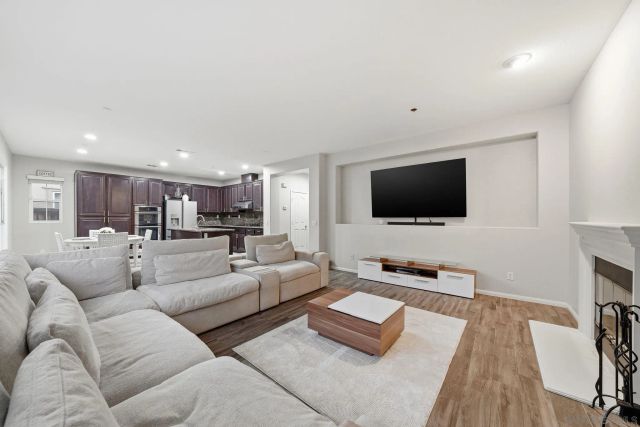 2923 Oro Blanco Cir, Escondido, CA 92027