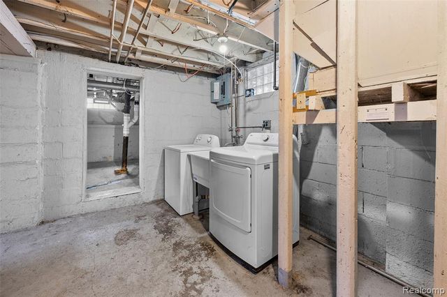 1311 W Windemere Avenue, Royal Oak, MI 48073