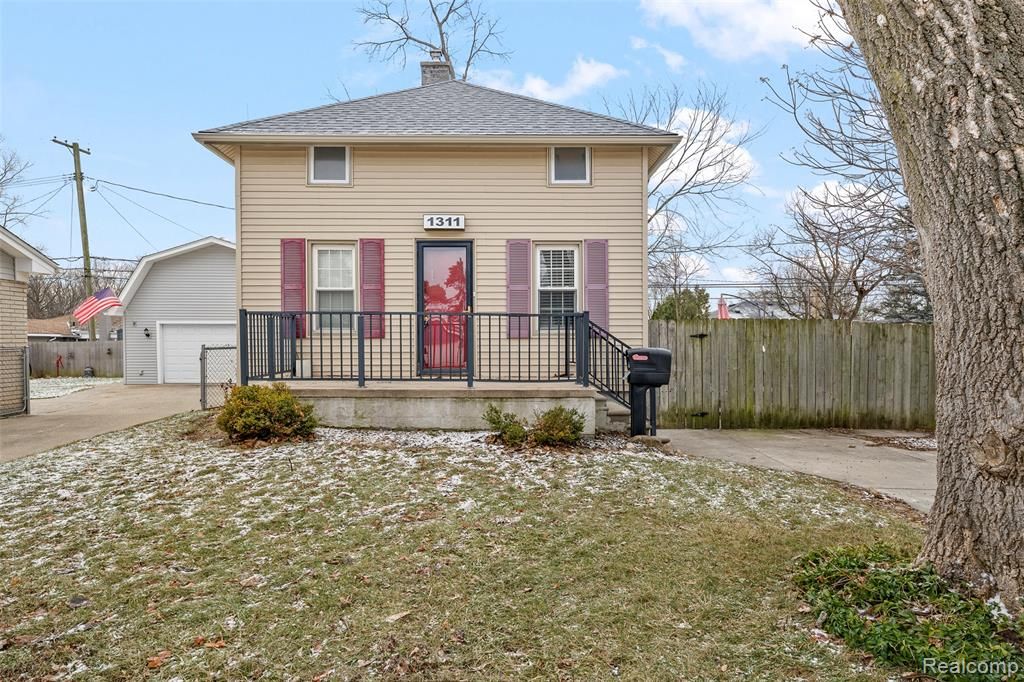 1311 W Windemere Avenue, Royal Oak, MI 48073