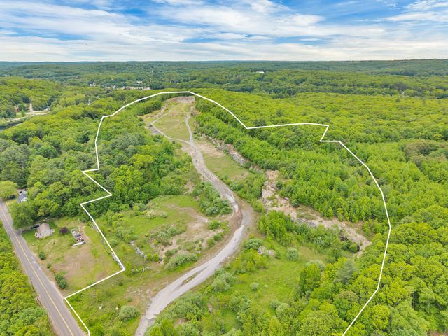 10 Riverside Drive, Sprague, CT 06330