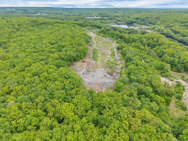 10 Riverside Drive, Sprague, CT 06330