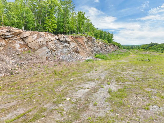 10 Riverside Drive, Sprague, CT 06330