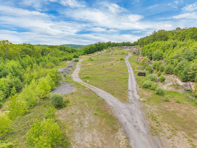 10 Riverside Drive, Sprague, CT 06330