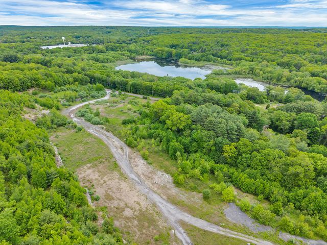 10 Riverside Drive, Sprague, CT 06330