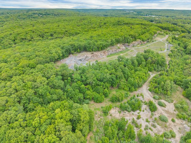 10 Riverside Drive, Sprague, CT 06330