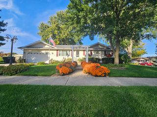 3342 Parkside Drive, Portage, IN 46368