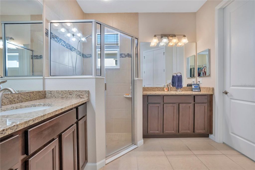 Image 14 of property listing at 1088 AVERY MEADOWS WAY, Deland, FL 32724