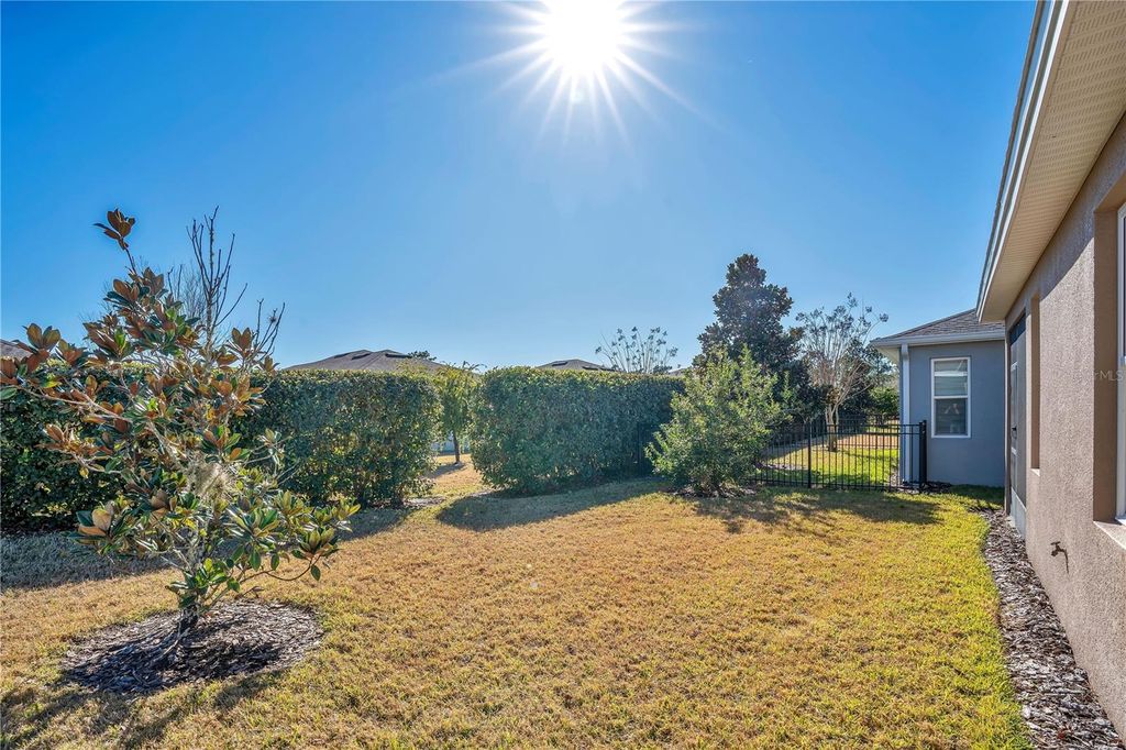 Image 20 of property listing at 1088 AVERY MEADOWS WAY, Deland, FL 32724