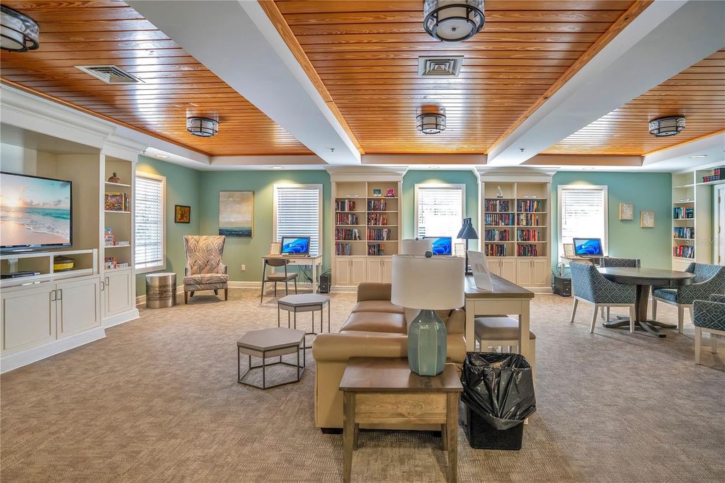 Image 33 of property listing at 1088 AVERY MEADOWS WAY, Deland, FL 32724