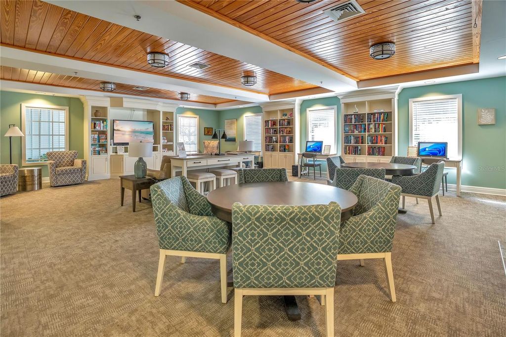 Image 34 of property listing at 1088 AVERY MEADOWS WAY, Deland, FL 32724