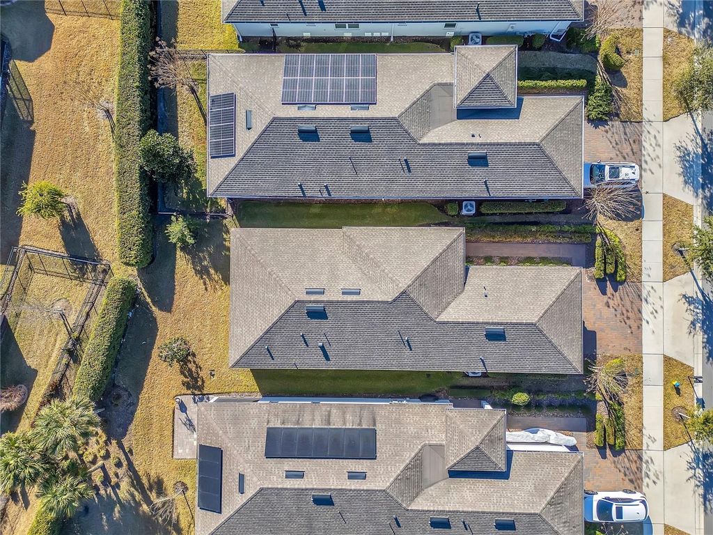 Image 37 of property listing at 1088 AVERY MEADOWS WAY, Deland, FL 32724