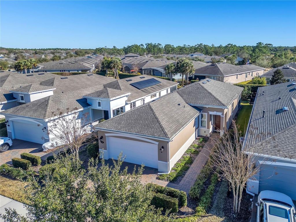 Image 38 of property listing at 1088 AVERY MEADOWS WAY, Deland, FL 32724