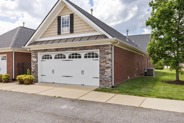 395 Devon Chase Hl Unit 1004, Gallatin, TN 37066