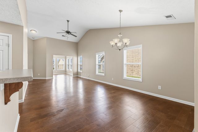 395 Devon Chase Hl Unit 1004, Gallatin, TN 37066