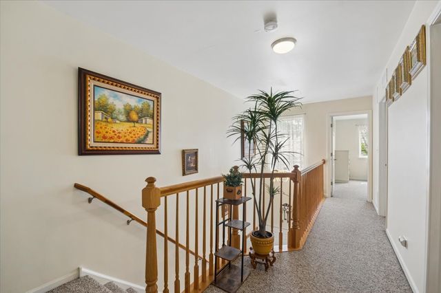 1041 PARKHILL Circle, Aurora, IL 60502