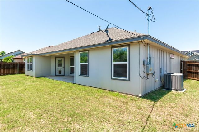 1124 Limestone Drive, Lampasas, TX 76550