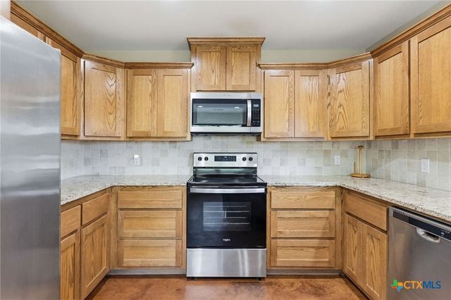 1124 Limestone Drive, Lampasas, TX 76550