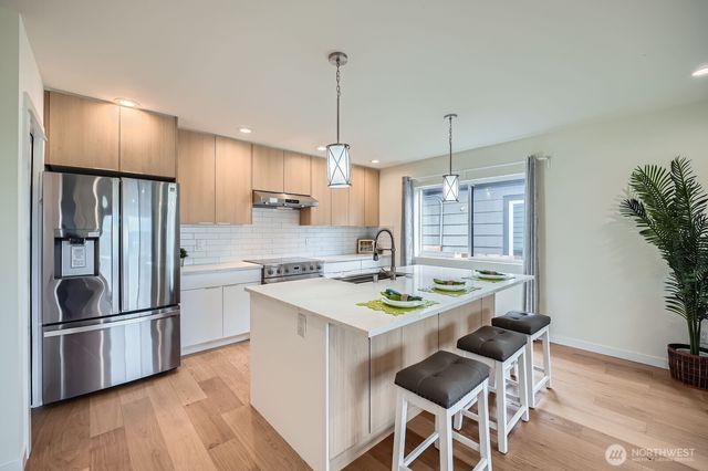 5930 18th Avenue S, Seattle, WA 98108