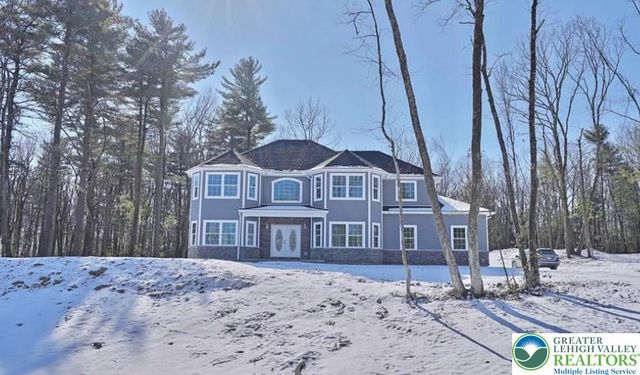 87 Sage Court, Mahoning Twp, PA 18235