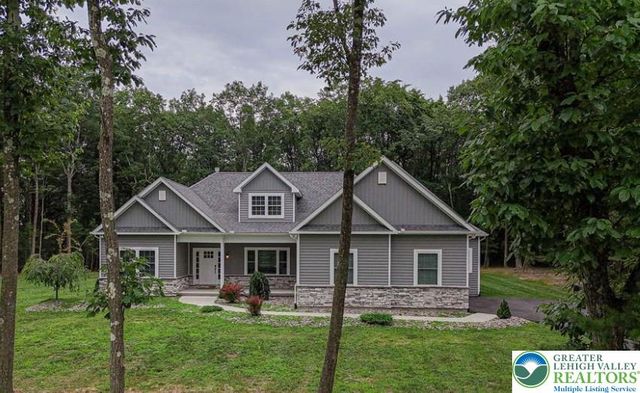 87 Sage Court, Mahoning Twp, PA 18235