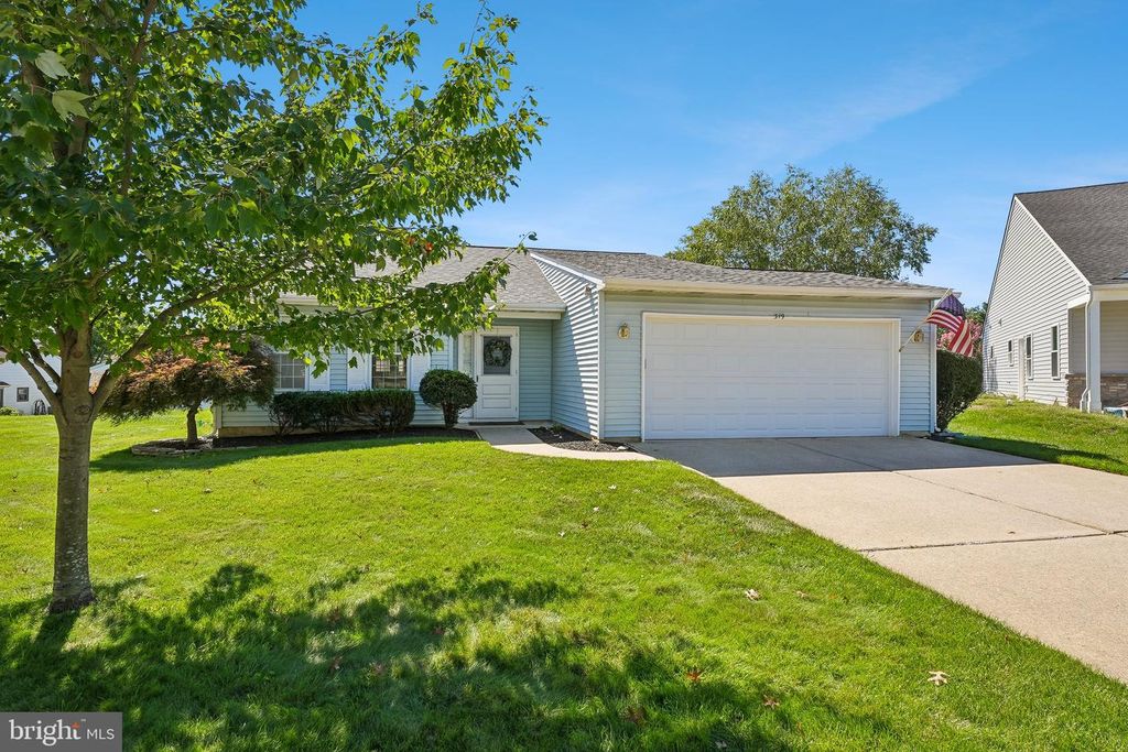 319 WAGON WHEEL CIR, COLUMBUS, NJ 08022 — photo 2
