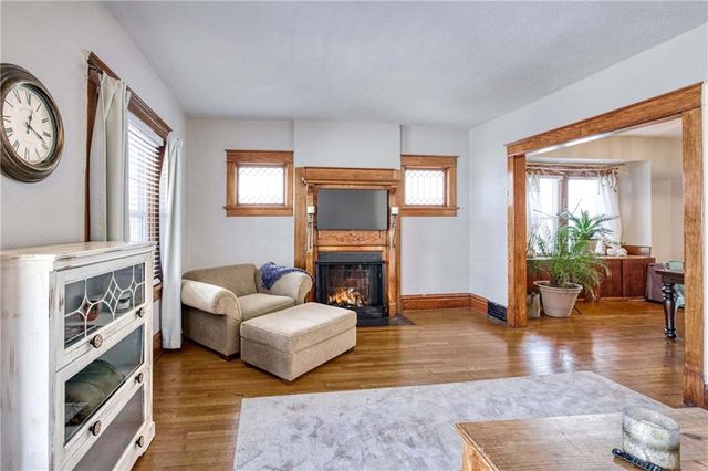 831 W 39th Terrace, Kansas City, MO 64111