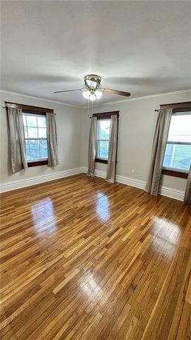 831 W 39th Terrace, Kansas City, MO 64111