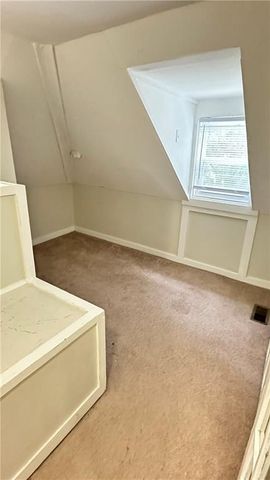 831 W 39th Terrace, Kansas City, MO 64111