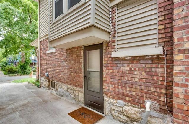 831 W 39th Terrace, Kansas City, MO 64111