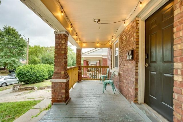 831 W 39th Terrace, Kansas City, MO 64111