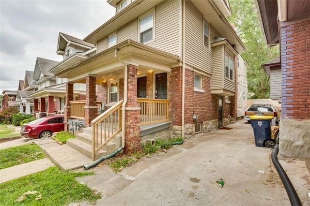 831 W 39th Terrace, Kansas City, MO 64111