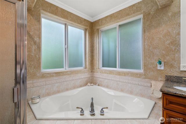 25054 235th Court SE, Maple Valley, WA 98038