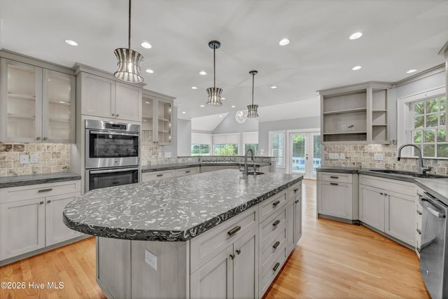 4 Oak Landing Road, Wilmington, NC 28409