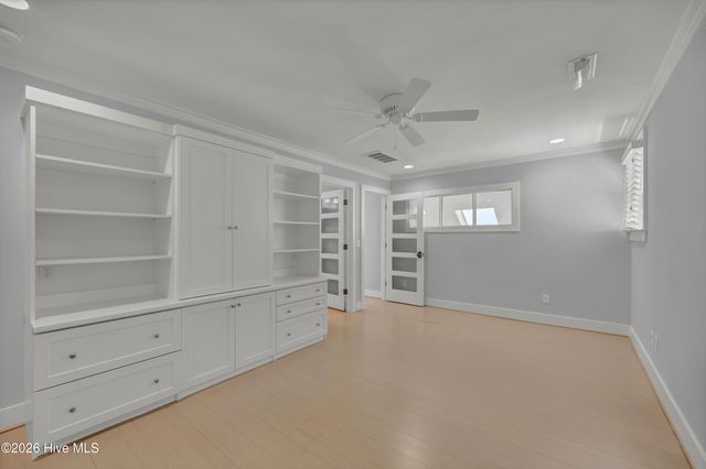 4 Oak Landing Road, Wilmington, NC 28409