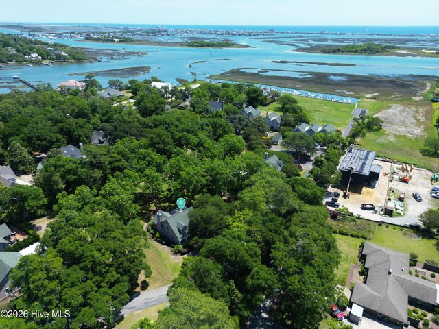 4 Oak Landing Road, Wilmington, NC 28409