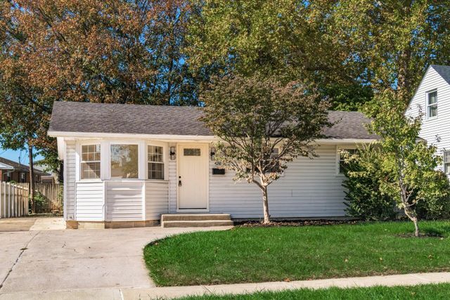 4241 Ashgrove Drive, Grove City, OH 43123