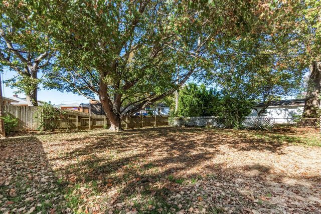 4241 Ashgrove Drive, Grove City, OH 43123