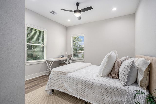 1315 Wycliffe Drive, Houston, TX 77043