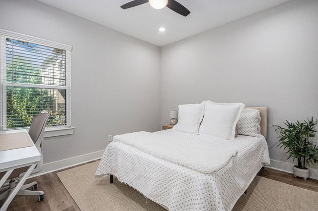 1315 Wycliffe Drive, Houston, TX 77043