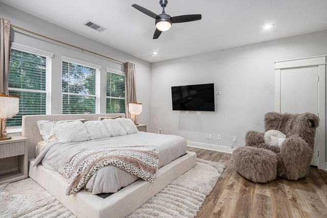 1315 Wycliffe Drive, Houston, TX 77043