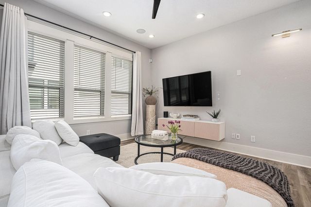 1315 Wycliffe Drive, Houston, TX 77043