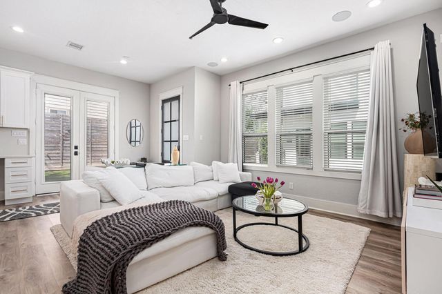 1315 Wycliffe Drive, Houston, TX 77043