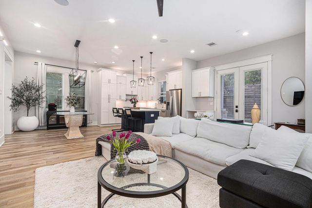 1315 Wycliffe Drive, Houston, TX 77043