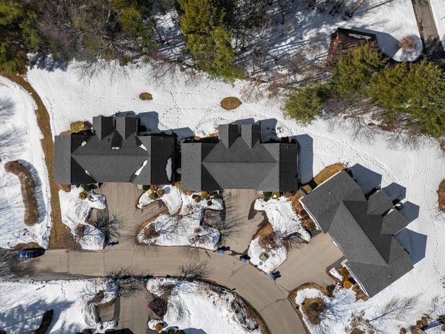 5 Rainbow Drive, Londonderry, NH 03053