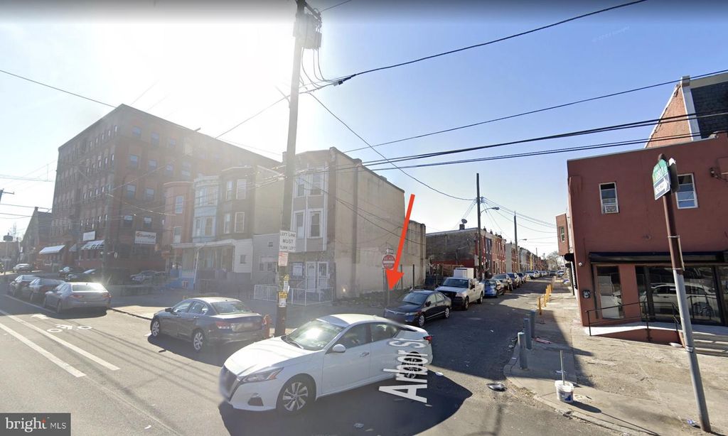 Image 2 of property listing at 414 E ALLEGHENY AVE, Philadelphia, PA 19134