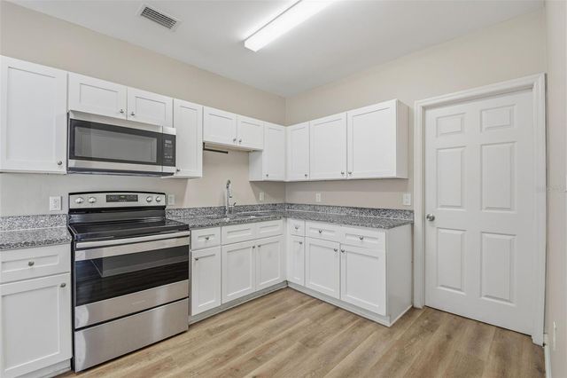2141 MANGO AVENUE, Sarasota, FL 34234