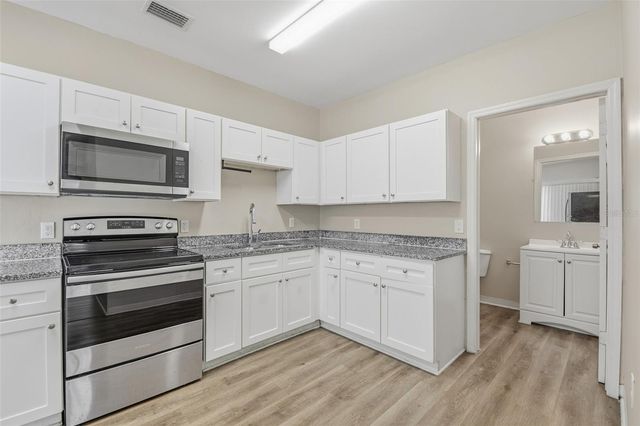 2141 MANGO AVENUE, Sarasota, FL 34234
