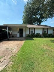4201 BAYLISS AVE, Memphis, TN 38108
